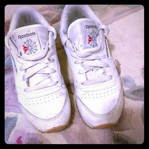 Children's classic Reebok sneakers size 13.5